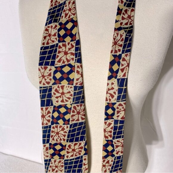 Vintage Boss Hugo Boss Navy Yellow Red Abstract Square Print 100% Silk Tie - Picture 8 of 9